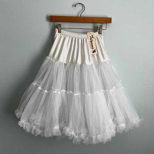 NWT Tatyana Bettie Page White Crinoline